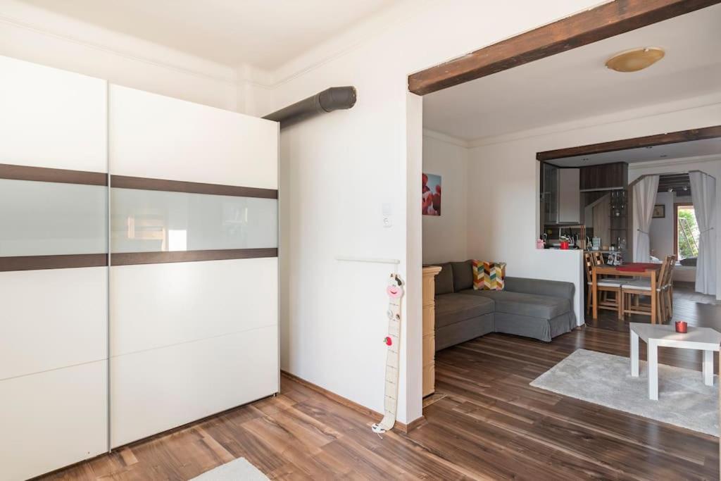 Erika'S House. Apartman Erd Kültér fotó