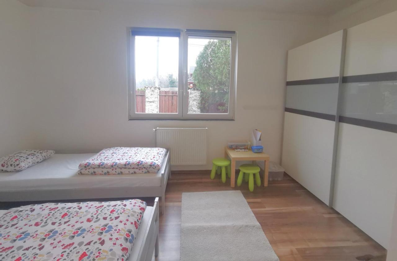 Erika'S House. Apartman Erd Kültér fotó